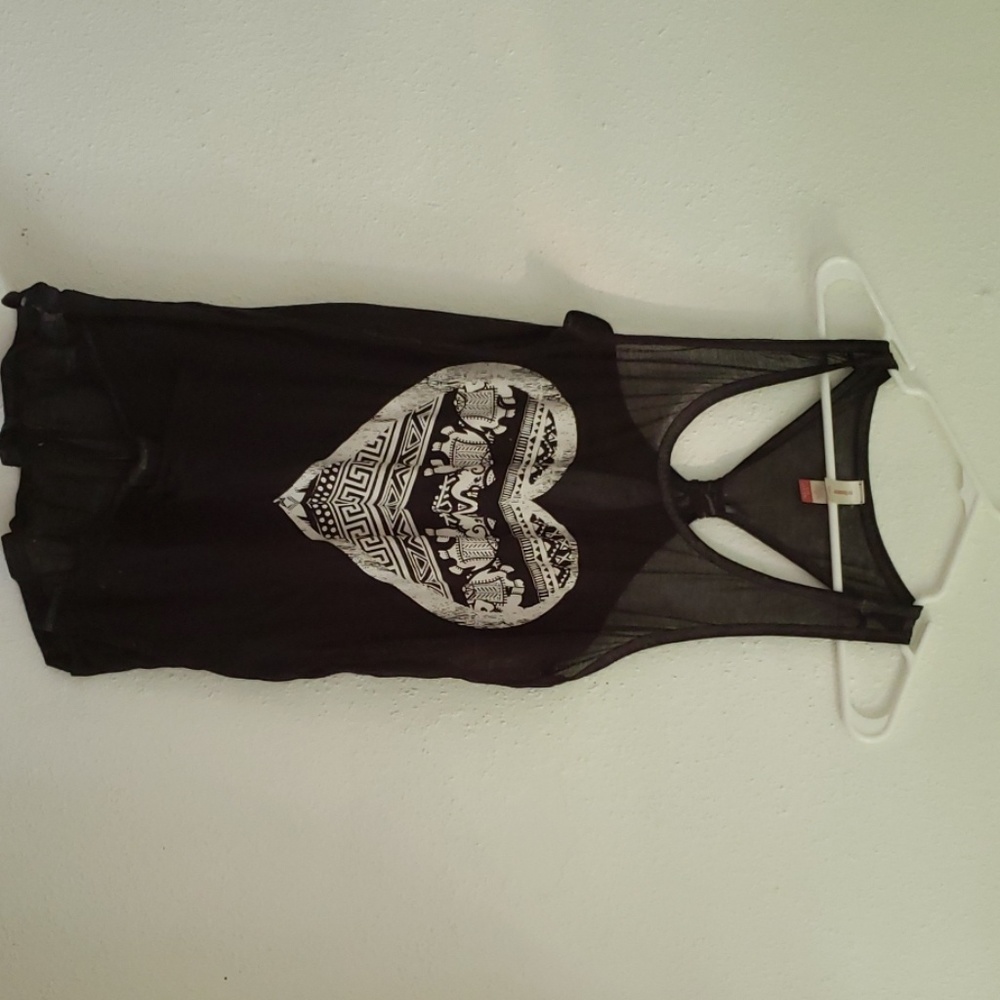 2 tank tops